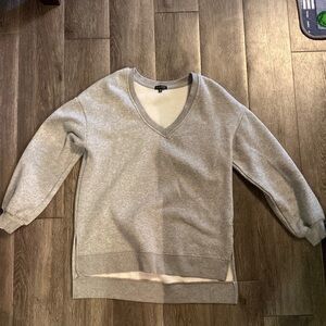 Dynamite light gray sweatshirt